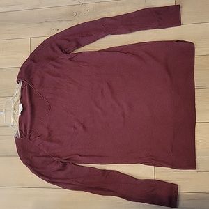 LOFT Outlet Maroon Stitched Sleeve Tunic V-Neck Sweater - Size Large